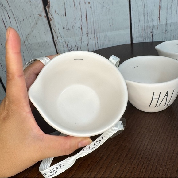 RAE DUNN collectibles 4 piece set ceramic measuring cups new Country Living - Picture 2 of 6